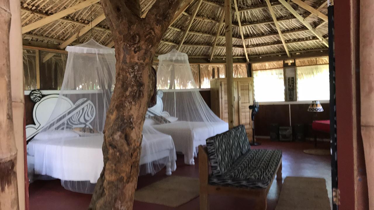 Moringa Ingadi Village Treasure Beach Bagian luar foto